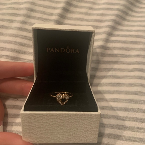 Pandora Ring! - Picture 2 of 2